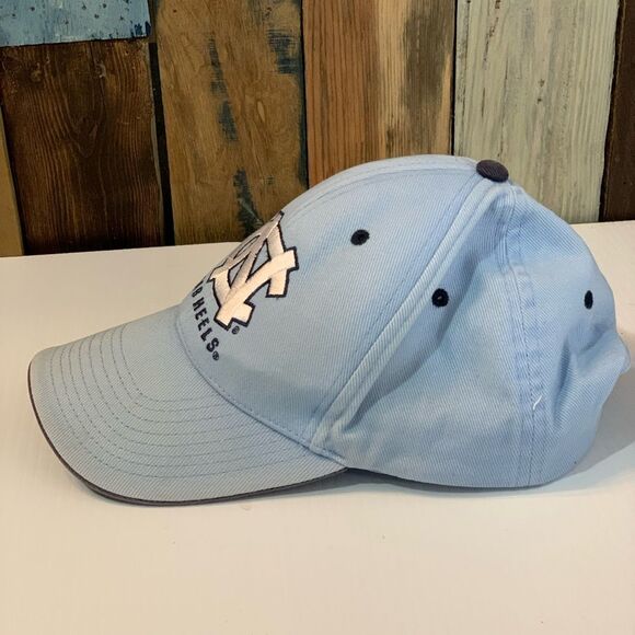 Signatures UNC TarHeels adjustable hat, in Carolina Blue. - Picture 4 of 7